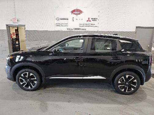 Super Black 2026 Nissan Kicks SV