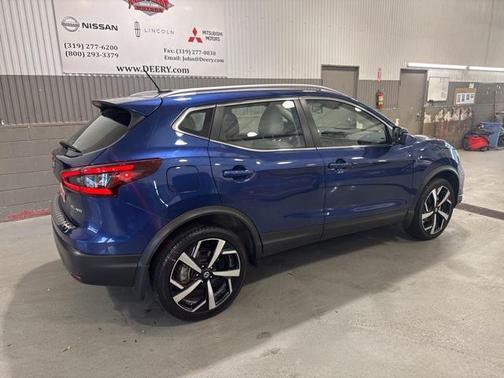 2022 Nissan Rogue Sport SL