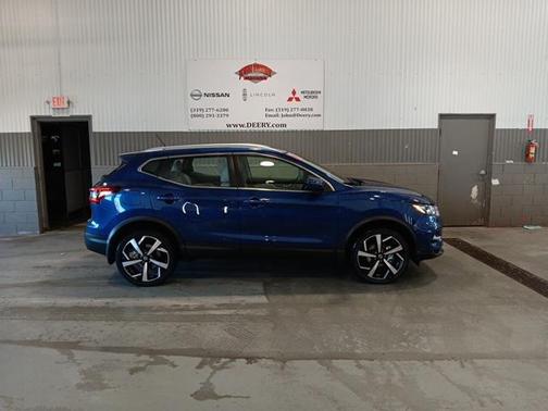 2022 Nissan Rogue Sport SL