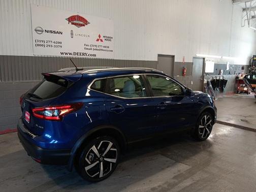 2022 Nissan Rogue Sport SL