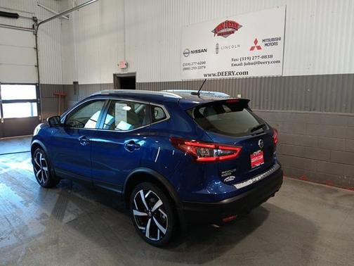 2022 Nissan Rogue Sport SL