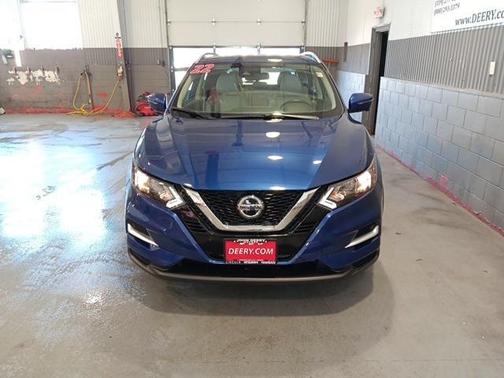 2022 Nissan Rogue Sport SL