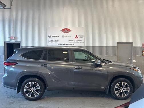 2023 Toyota Highlander Hybrid XLE
