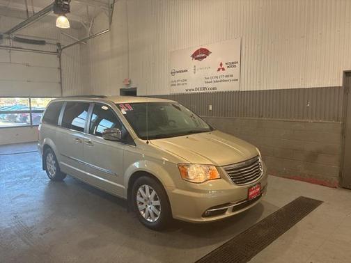 2011 Chrysler Town & Country Touring-L