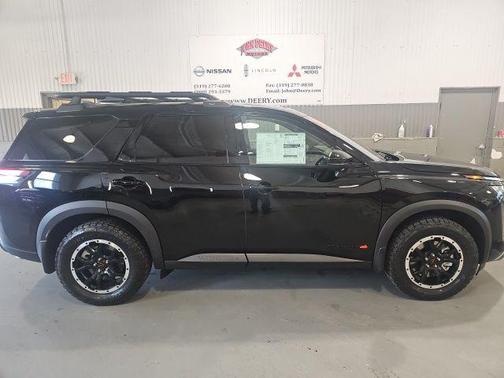 Super Black 2026 Nissan Pathfinder Rock Creek