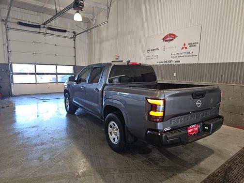 2023 Nissan Frontier S