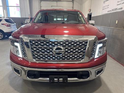 2019 Nissan Titan SL