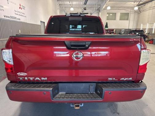 2019 Nissan Titan SL