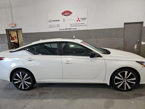 2020 Nissan Altima 2.5 SR