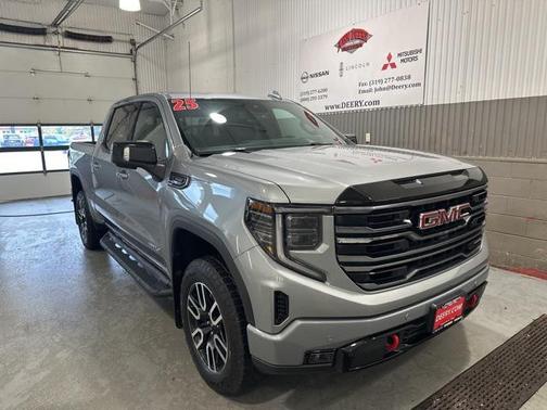 2025 GMC Sierra 1500 AT4