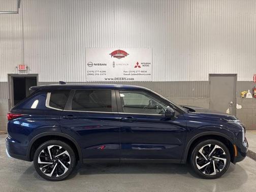 2023 Mitsubishi Outlander SE