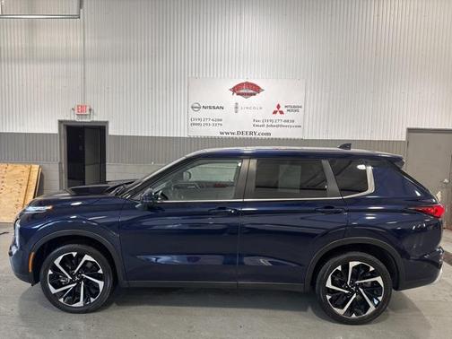 2023 Mitsubishi Outlander SE