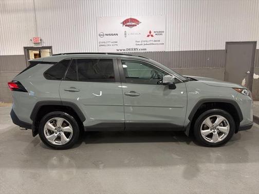 2021 Toyota RAV4 Hybrid XLE Premium