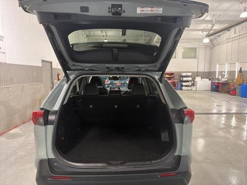 2021 Toyota RAV4 Hybrid XLE Premium