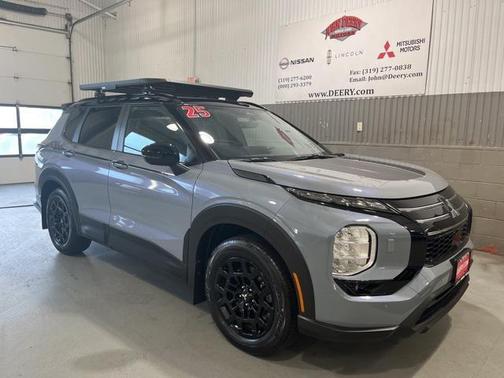 2025 Mitsubishi Outlander Trail Edition