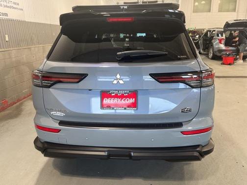 2025 Mitsubishi Outlander Trail Edition