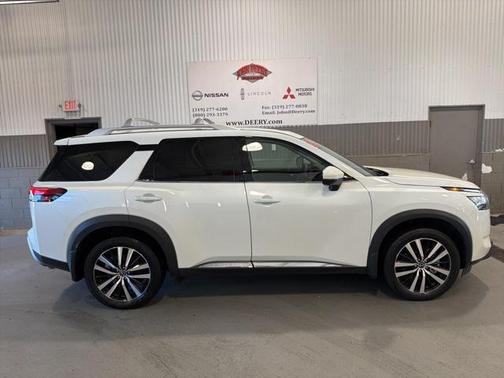 2024 Nissan Pathfinder Platinum
