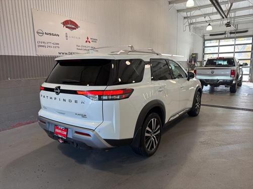 2024 Nissan Pathfinder Platinum