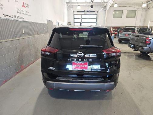 Super Black 2024 Nissan Rogue SL