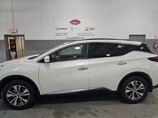 2022 Nissan Murano SV