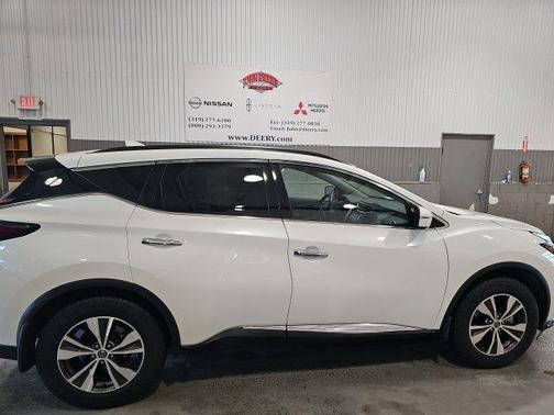 2022 Nissan Murano SV