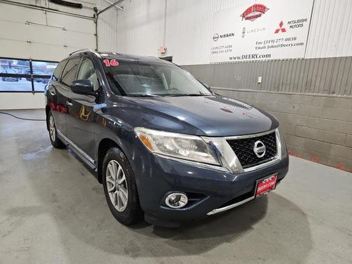 2016 Nissan Pathfinder SL