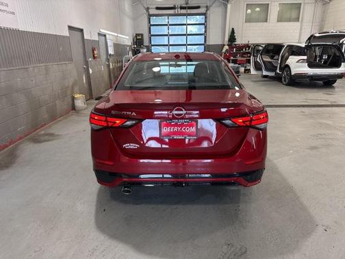 2025 Nissan Sentra SR