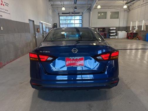 2022 Nissan Altima 2.5 S