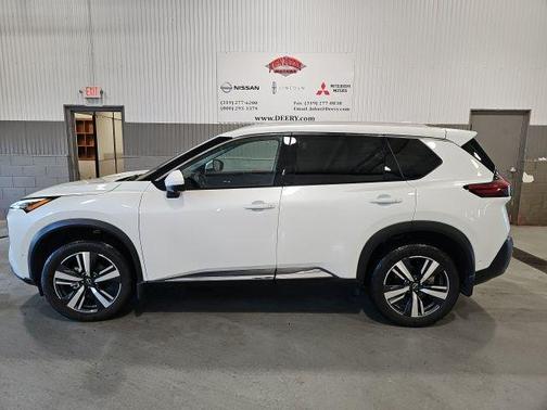 2023 Nissan Rogue SL