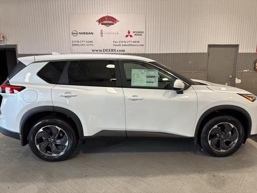 2025 Nissan Rogue SV
