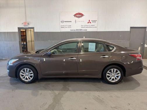Java Metallic 2015 Nissan Altima 2.5 S