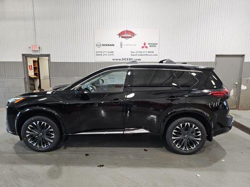 Super Black 2026 Nissan Rogue Platinum