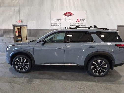 Boulder Gray Pearl 2026 Nissan Pathfinder Platinum
