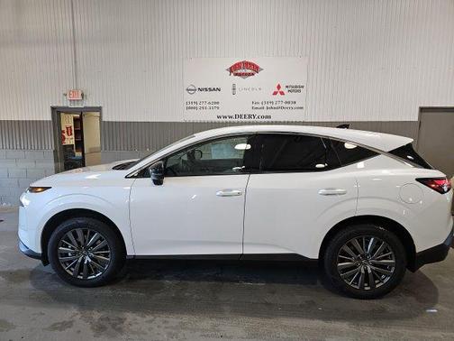 Everest White Pearl Tricoat 2026 Nissan Murano SL