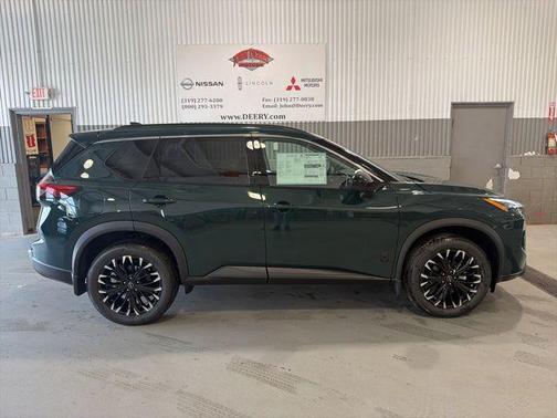 Obsidian Green 2026 Nissan Rogue Dark Armor