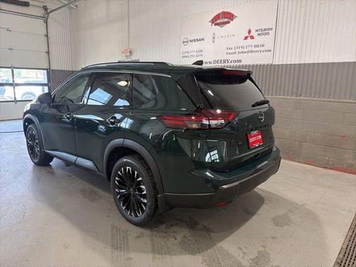 Obsidian Green 2026 Nissan Rogue Dark Armor