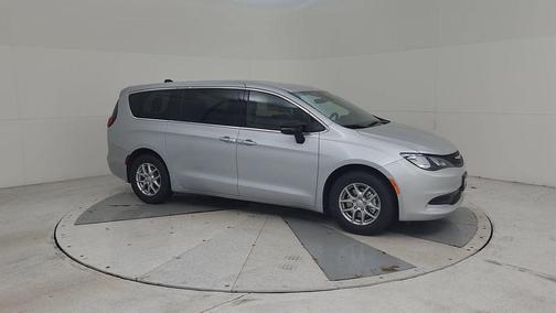 2026 Chrysler Voyager LX