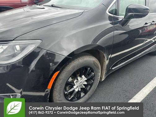 2018 Chrysler Pacifica Touring-L