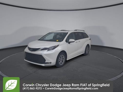 2024 Toyota Sienna XLE
