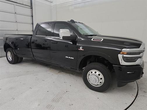 2025 RAM 3500 Limited