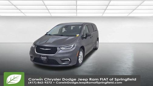 2023 Chrysler Pacifica Touring-L