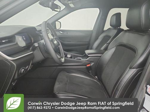 2024 Jeep Grand Cherokee L Laredo