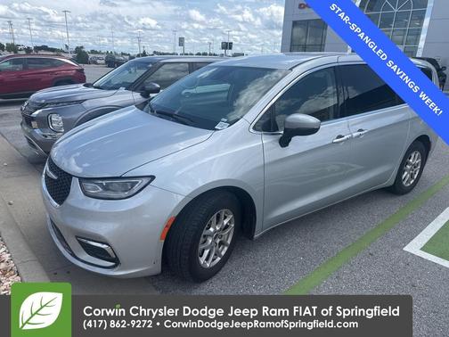 2023 Chrysler Pacifica Touring-L