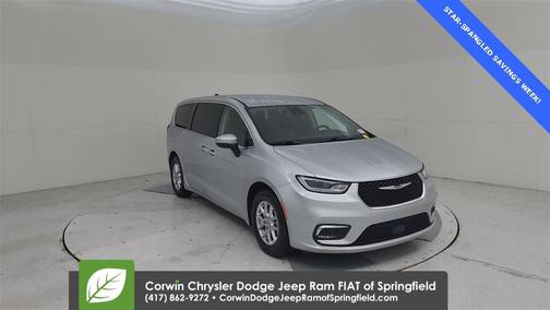 2023 Chrysler Pacifica Touring-L