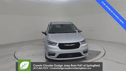 2023 Chrysler Pacifica Touring-L