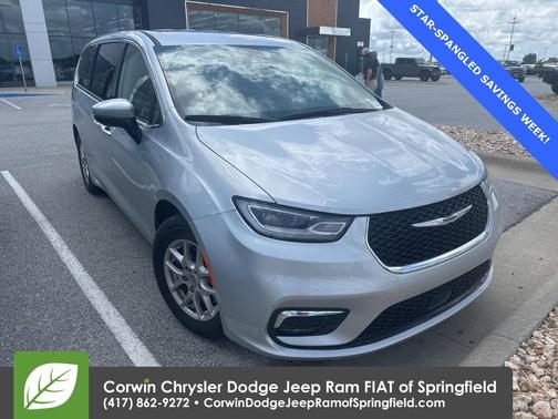 2023 Chrysler Pacifica Touring-L