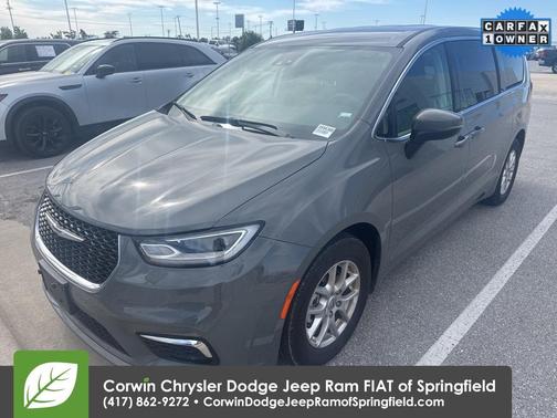2023 Chrysler Pacifica Touring-L