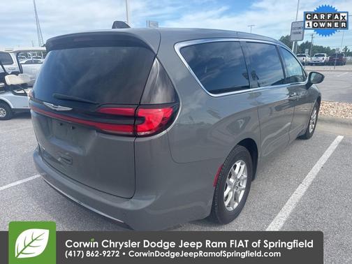 2023 Chrysler Pacifica Touring-L