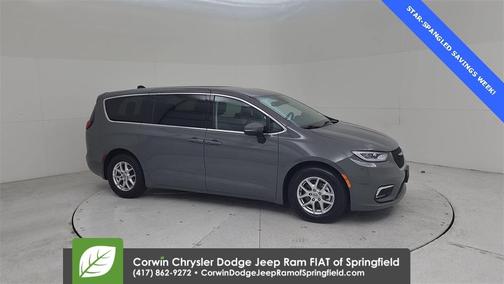 2023 Chrysler Pacifica Touring-L