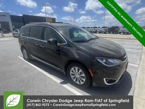 2018 Chrysler Pacifica Touring-L